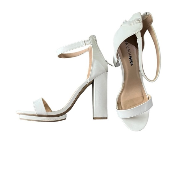 Simply Chic Heel - White - Picture 9 of 15